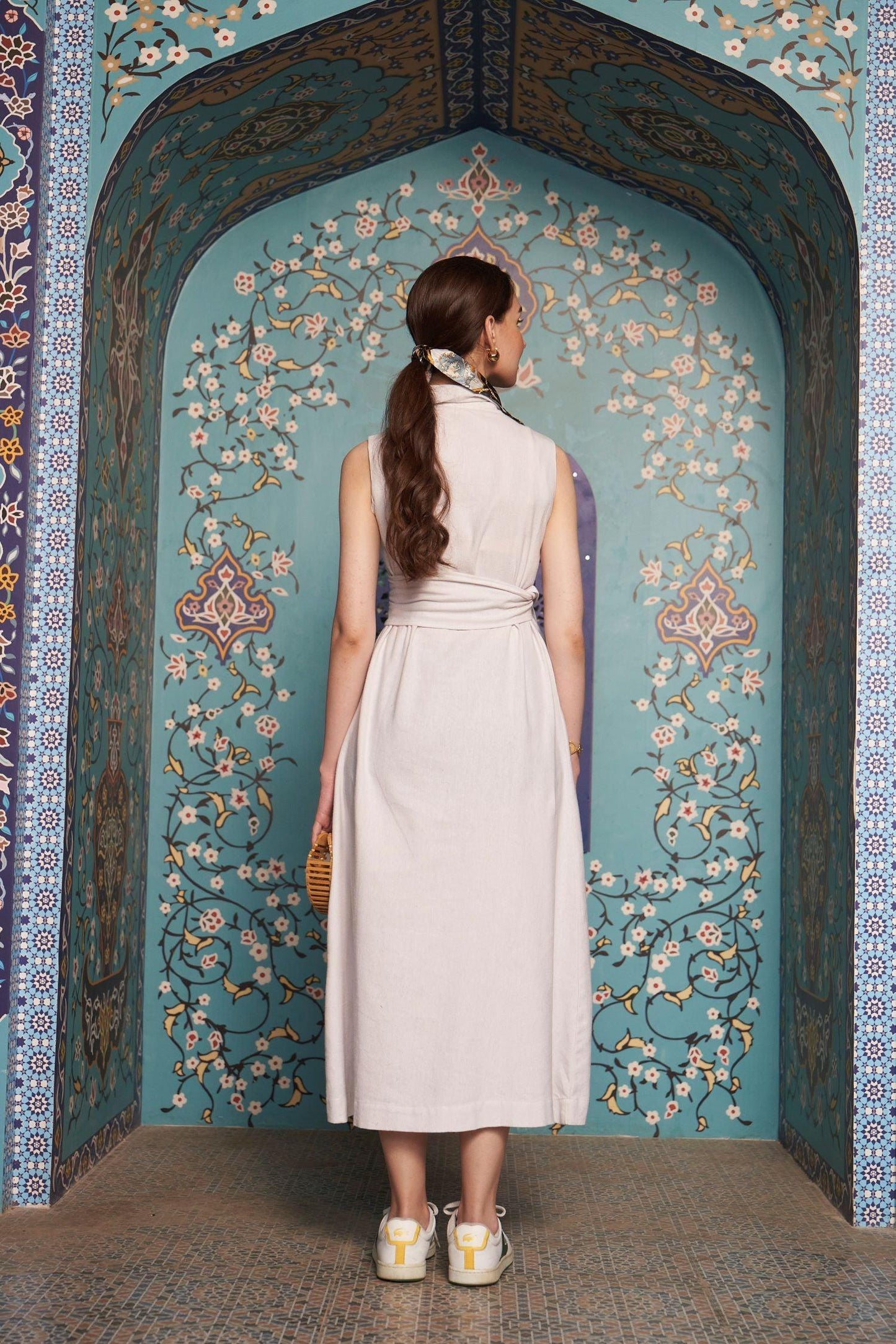 Solara Dress – White Sleeveless Cotton Midi