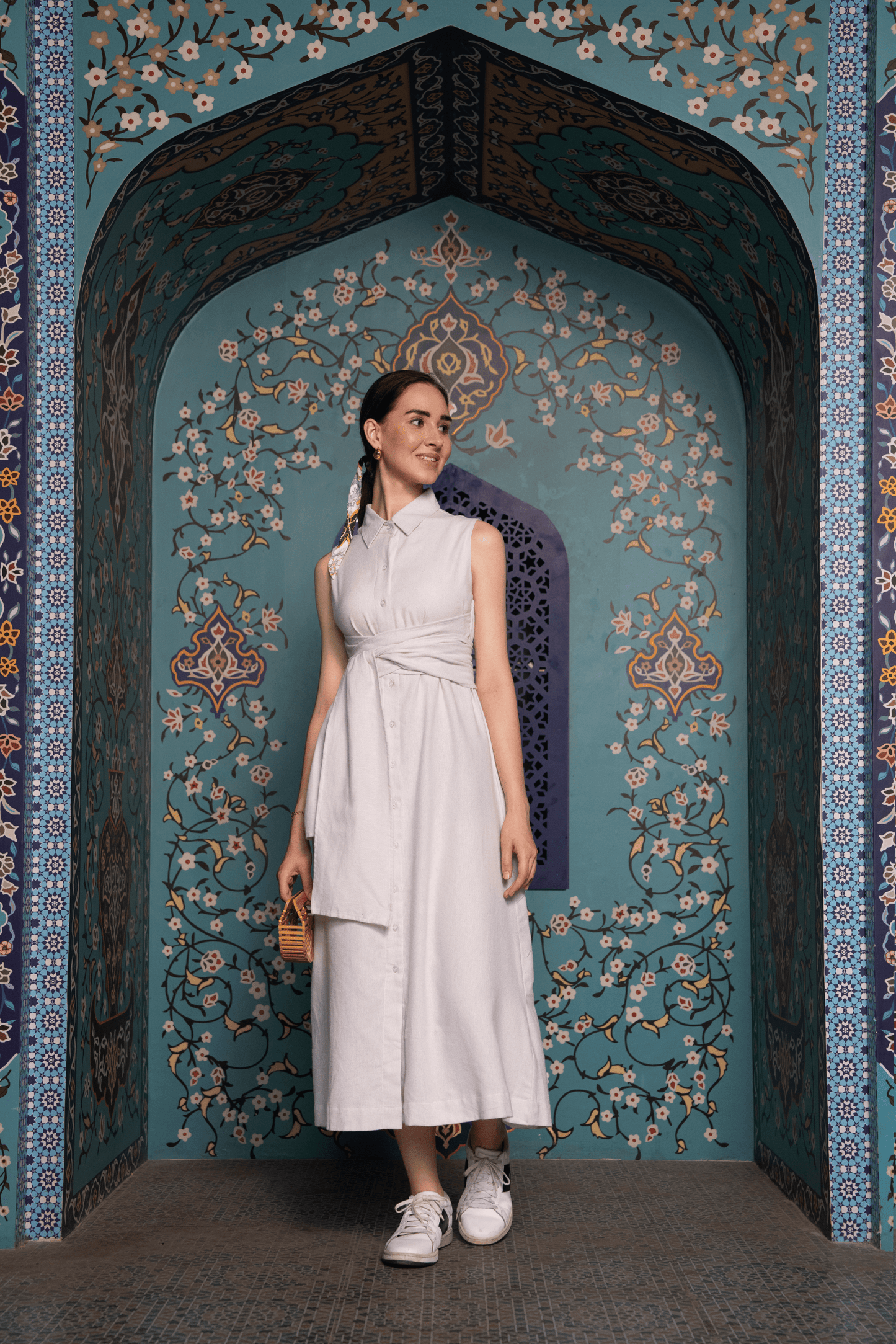 Solara Dress – White Sleeveless Cotton Midi